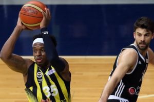 Derbide Fenerbah&ccedil;e, Beşiktaş'ı mağlup etmeyi başardı