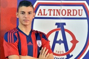 Manchester City, Altınordu'dan Berke &Ouml;zer'i takibe aldı