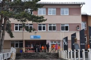 K&ouml;y imamı 14 yaşındaki kıza 'cinsel istismar' iddiasıyla tutuklandı