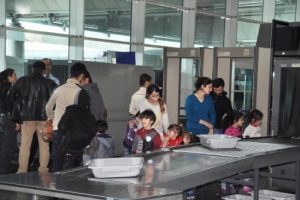 Iraklı sığınmacılar geri d&ouml;n&uuml;yor