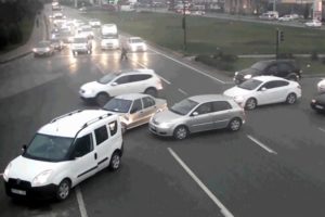 Trafik kazaları MOBESE'lere yansıdı