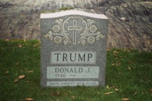 Trump'ı kızdıracak mezar taşı