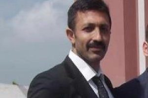 &Ouml;ğretmeni eşiyle ilişkisi olduğu iddiasıyla &ouml;ld&uuml;ren galericiye 17 yıl hapis