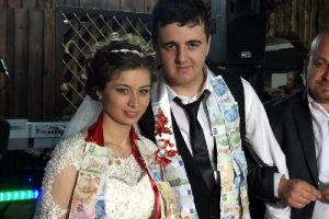 Cezaevinden izinli &ccedil;ıkıp evlendi