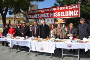 Bursa Gemlik'te anlamlı kermes