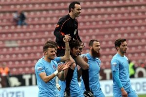 Asım &Ouml;ren: "Yanlış d&uuml;ş&uuml;nenlere bir cevap oldu"