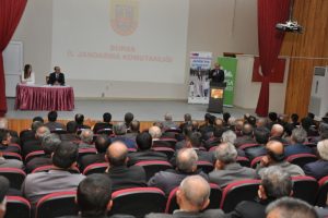 Bursa'da muhtarlara kadına y&ouml;nelik şiddetle m&uuml;cadele anlatıldı