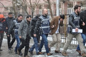 FET&Ouml; operasyonunda 4 tutuklama