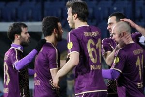 "Van Persie, Fernandao fark etmez..."
