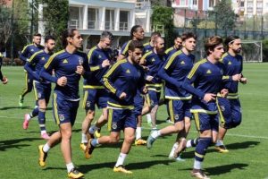 Fenerbah&ccedil;e'yi birbirinden zorlu 3 karşılaşma bekliyor