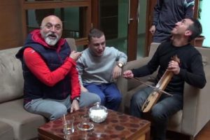 &Ccedil;aykur Rizespor'a kemen&ccedil;e ile moral