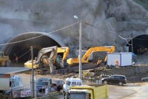 Akyazı T&uuml;neli'nde sona gelindi