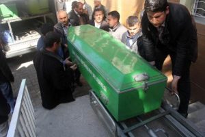 &Ccedil;adır kentteki yangında yaralanan Suriyeli 2 &ccedil;ocuk &ouml;ld&uuml;