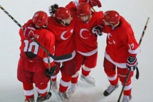 Kıtalar buz &uuml;st&uuml;nde buluşyor