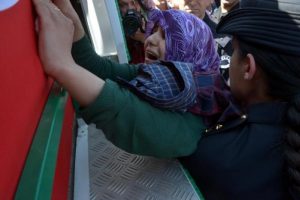 Şehit polisi Adana'da 5 bin kişi son yolculuğuna uğurladı
