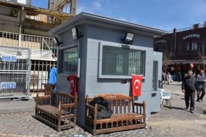 Diyarbakır Valisi Aksoy, Sur esnafını ziyaret etti