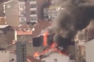 İstanbul Şişli'de iki bina alev alev!
