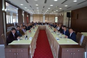 AK Parti Bursa İl Başkanı Torun, il&ccedil;e başkanlarıyla bir araya geldi