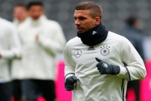 Podolski: "Premier Lig'de Şampiyonluğu hak ediyorlar"