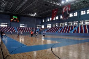 Spor salonu, ihaleden 20 yıl sonra tamamlandı