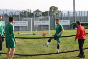 Bursaspor'da Serdar Aziz sahalara d&ouml;neceği g&uuml;n&uuml; bekliyor