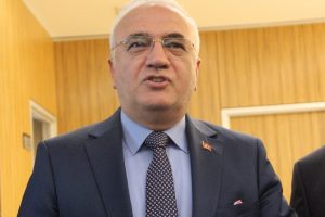 Ekonomi Bakanı'ndan 'b&uuml;y&uuml;me' değerlendirmesi