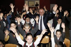 Bursa Orhangazi'de &ouml;ğrencilere hayvan sevgisi anlatıldı
