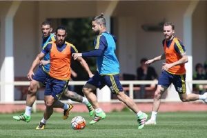 Diego Ribas takımla birlikte &ccedil;alıştı