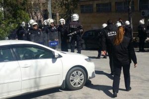 Ankara &Uuml;niversitesi'nde kavga: 19 g&ouml;zaltı