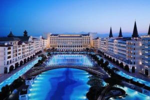 Mardan Otel'in satışının fesih davası ertelendi