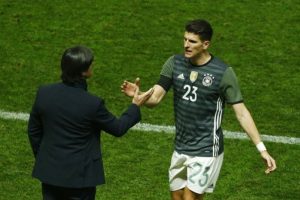 Almanlar, Euro 'da Mario Gomez'i g&ouml;rmek istiyor