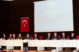 Vali Vasip Şahin: İstanbul d&uuml;nyanın &ouml;zetidir