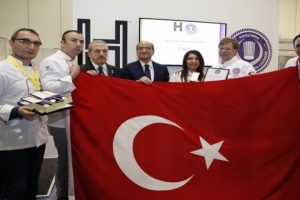 T&uuml;rk aş&ccedil;ılar Londra'da tarih yazdı