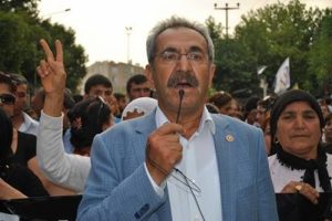 HDP'li Yıldırım: Hava yoluyla seyahat etmek, Adıyaman halkı i&ccedil;in bir l&uuml;ks...