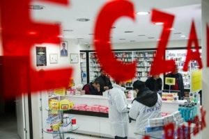 Anlaşma tamam: İla&ccedil; krizi &ccedil;&ouml;z&uuml;ld&uuml;