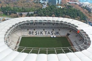 Beşiktaş'ta &uuml;&ccedil;l&uuml; kombine satışlarında 17 bine ulaşıldı