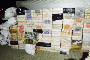 Van'da sigara ka&ccedil;ak&ccedil;ılarına b&uuml;y&uuml;k darbe