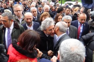 CHP ve HDP'li vekillerin davaya katılma talebi reddedildi