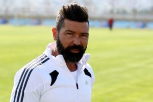 Kutlu'dan taraftara &ccedil;ağrı!