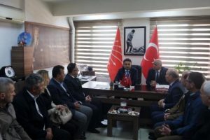 MHP'den, saldırıya uğrayan CHP İl Başkanı'na ziyaret