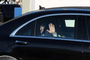 Davutoğlu yaralı polisleri ziyaret etti