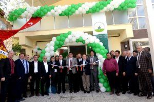 Bursa'da Doburca Mahallesi yeni hizmet binasına ve meydanına kavuştu