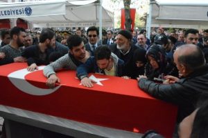 Bursa şehidini 3 bin kişi ile uğurladı
