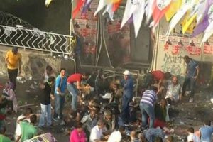 HDP mitingine bombalı saldırının 5 ş&uuml;phelisine m&uuml;ebbet ve 6 biner yıl hapis istendi