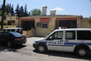 Hırsızlığa engel olmaya &ccedil;alışan Suriyeli gen&ccedil; &ouml;ld&uuml;r&uuml;ld&uuml;