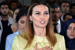 Paşayeva'dan birlik &ccedil;ağrısı