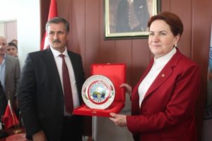 Akşener'e Hayme Ana benzetmesi