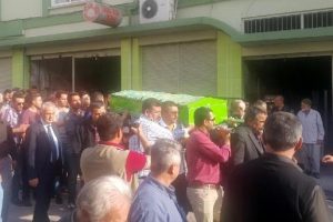 Evde &ouml;l&uuml; bulunan polis memuru Tatar, Osmaniye'de toprağa verildi