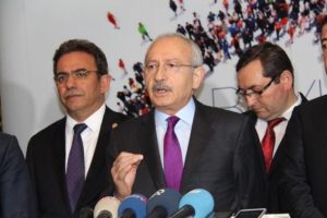 CHP Lideri Kılı&ccedil;daroğlu: T&uuml;rkiye 14 yılda kan g&ouml;l&uuml;ne d&ouml;nd&uuml;