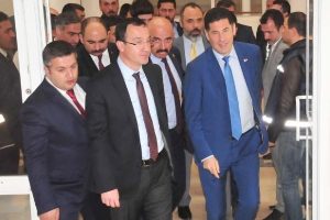 Sinan Oğan: Hangi y&uuml;zle Kezban Hatemi'den g&ouml;r&uuml;ş istersiniz?
